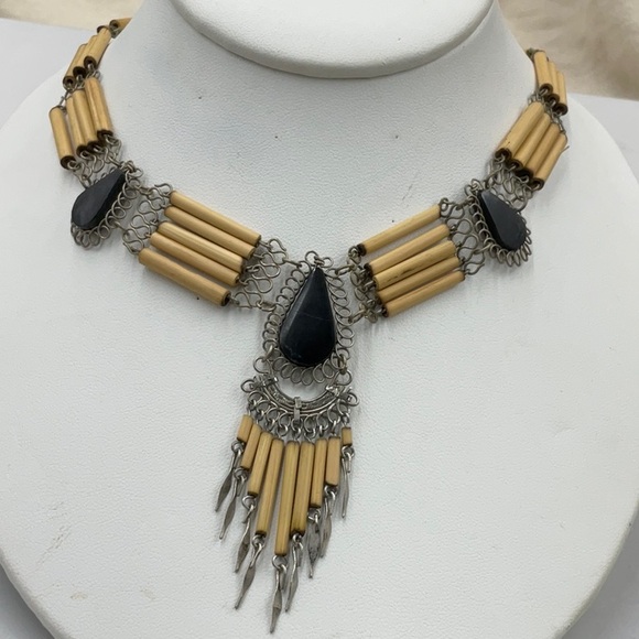 24” Silver & Bronze Bib Necklace With Wood And Elegant Black Onyx Stones - Picture 3 of 4